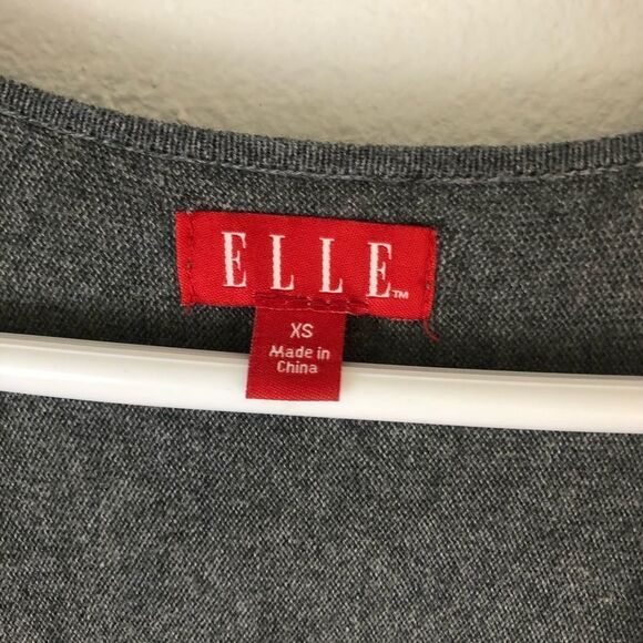 Elle. Gray Deep V-neck Sequin details short sleeve blouse  size XS - Picture 4 of 8